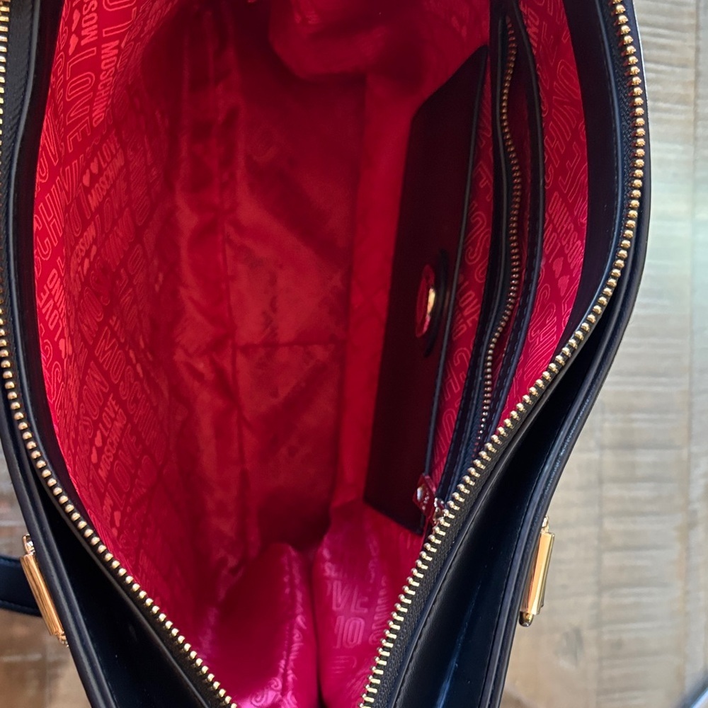 Love Moschino Black Embossed Shoulder Bag - Picture 11 of 16